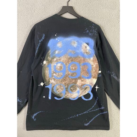 Ariana 1993 Long Sleeve T-Shirt Black Graphic Earth Print Size L - Picture 7 of 8